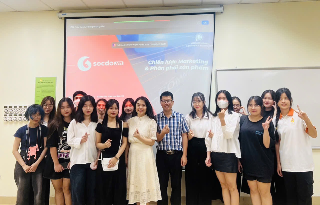 Sóc Đỏ xây dựng cầu nối vững chắc giữa đào tạo và thực tiễn kinh doanh